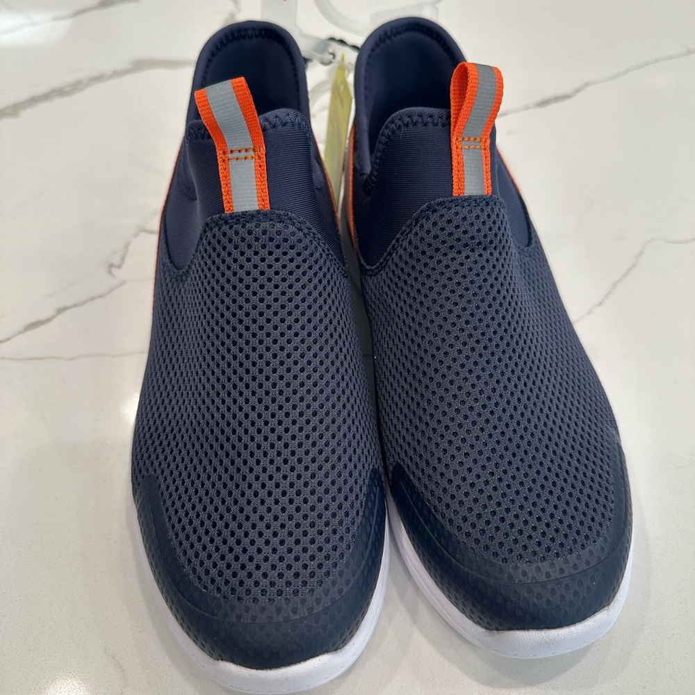 All in Motion Boys size 3 Navy Blue Slip-on Sneakers/Loafers